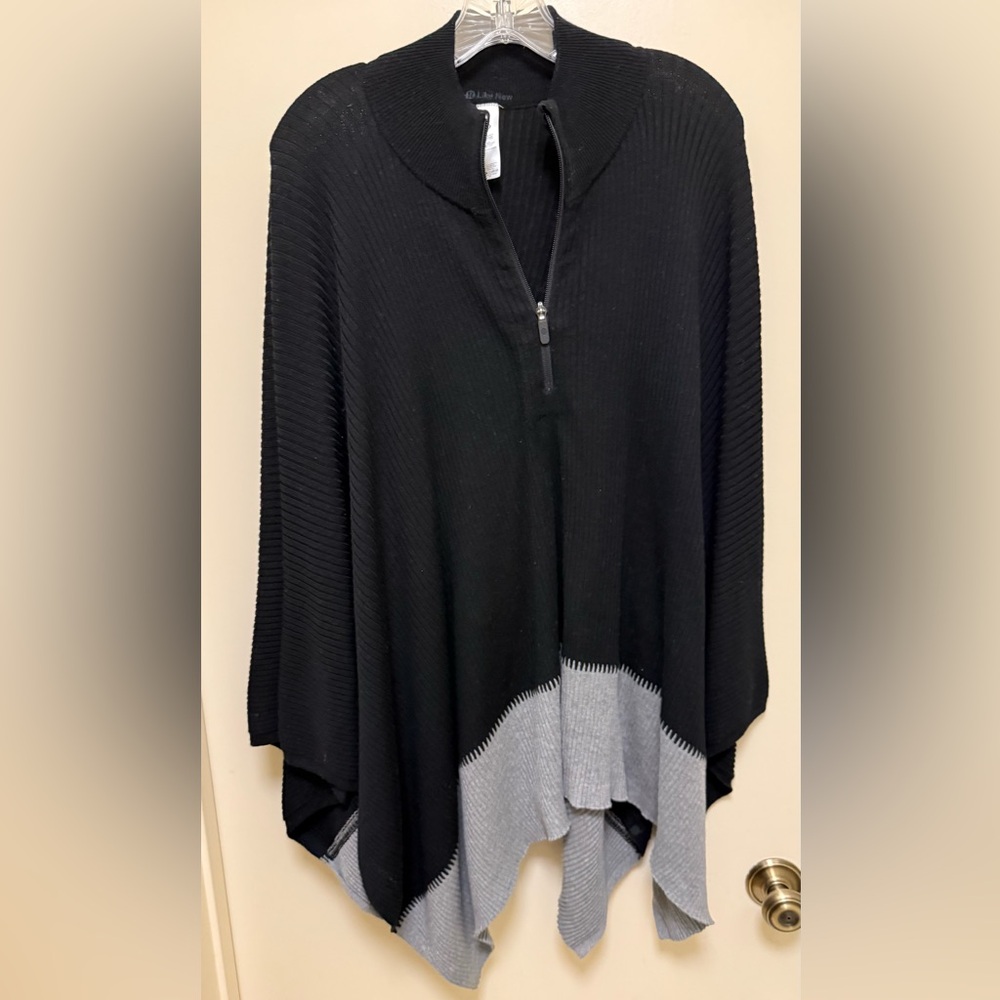 lululemon athletica Black and Gray Poncho